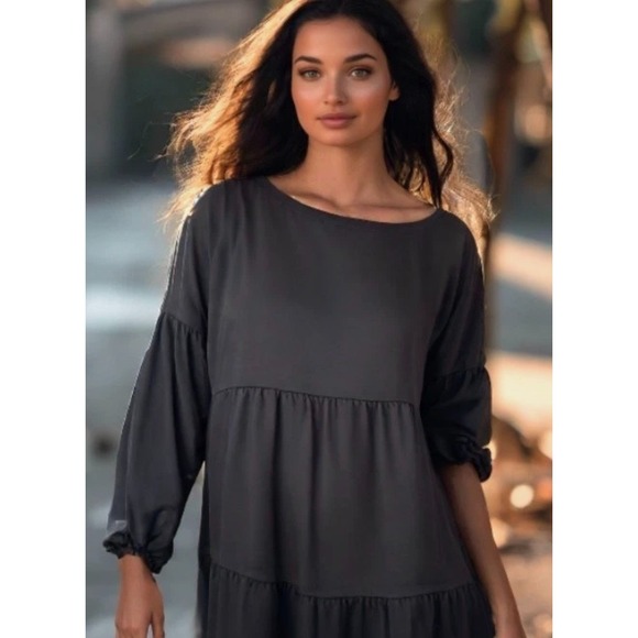Kenedik Dresses & Skirts - Kenedik Tiered Dress Size Large Black Knit Long Sleeve Short Soft Stretch NWT